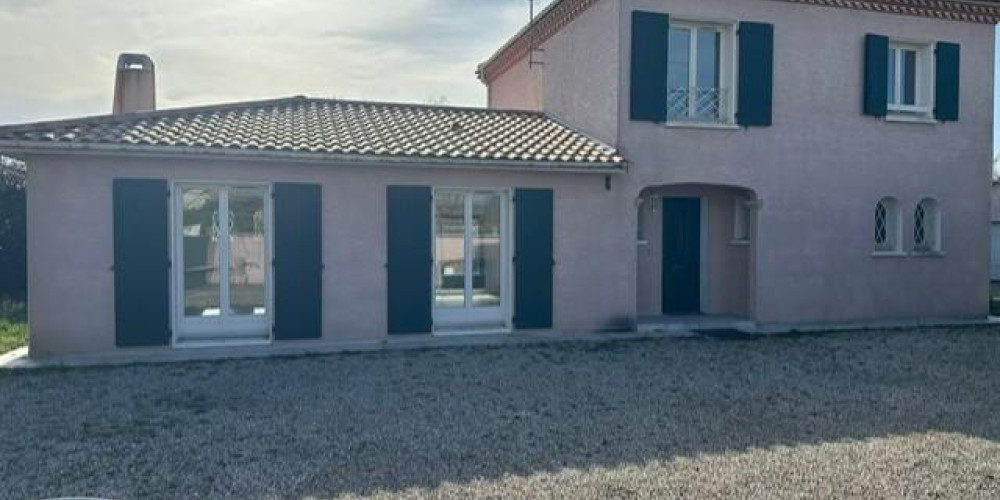 maison à ST JEAN D ILLAC (33127)